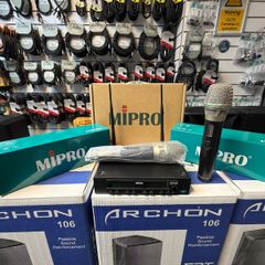 Mipro ACT-312 UHF Twin Handheld Wireless System