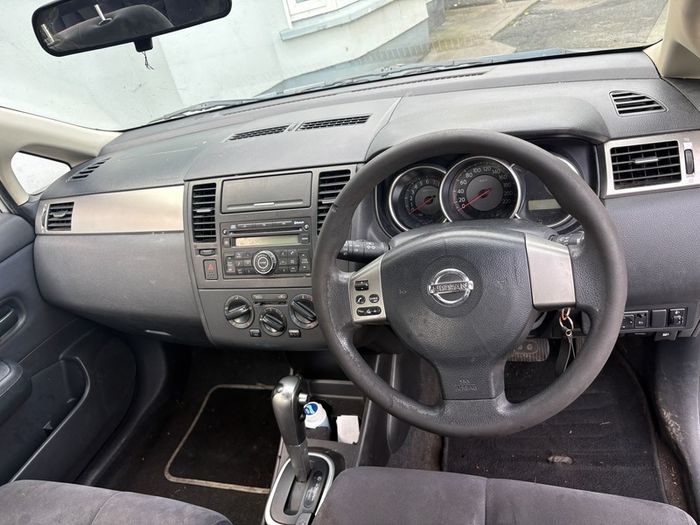2008 Nissan Tiida automatic