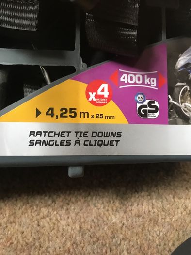Ratchet straps master lock brand new.