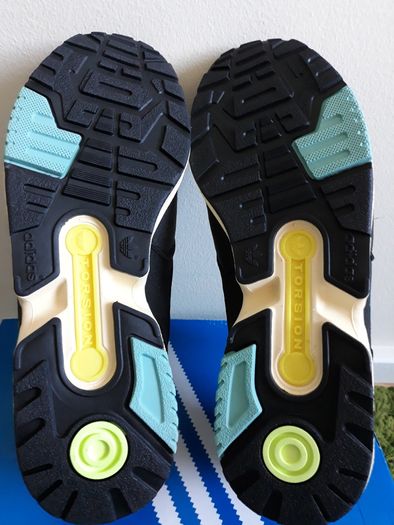 Adidas ZX 4000 Torsion UK-8/EUR-42 EE4763 Core Black/Ice Mint/Carbon-2019