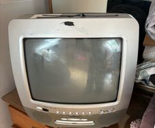 tv with dvd player
