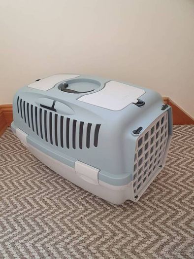 cat box and  litter tray