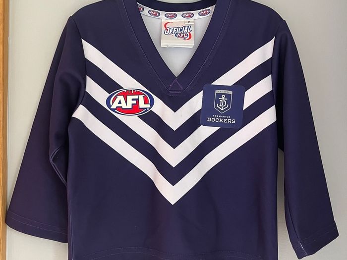 Fremantle Dockers AFL long sleeve guernsey Age 2 EUC