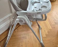 Mamia high chair