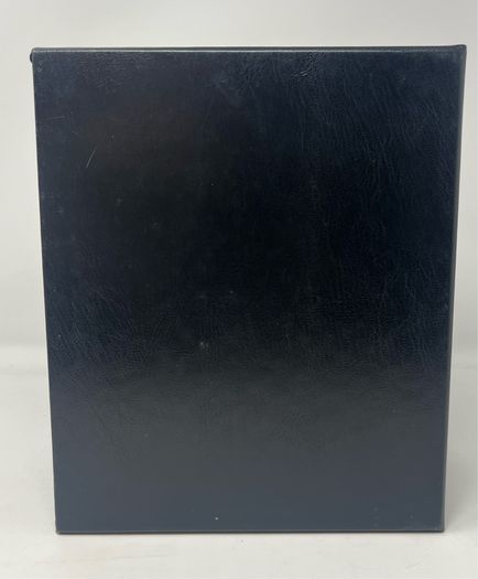 2 X LIndner 13-ring Black padded ring binder made of high quality leatherette material with 15 pages suitable for postcards/ notes/ stock card. Album size 200 x 235 mm.