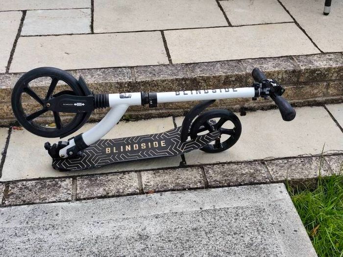 Scooter -Blindside kick scooter for teens or adults