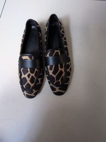 Slip- on Shoes In Animal An Print Pattern.  S.39-6.  New - No Tag.
