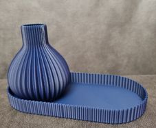 3D printed blue vase and tray set
