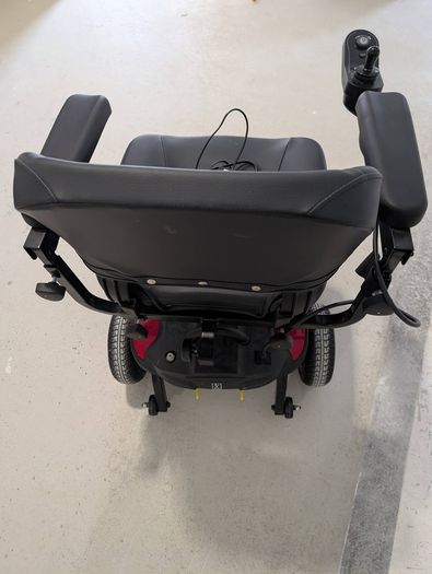Mobility Scooter. Drive Titan LTE Powerchair