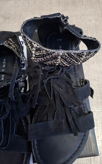 New sandals size 3