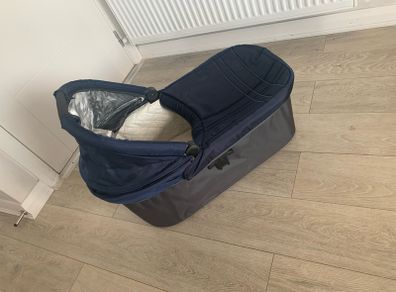 Baby Cot and car seat