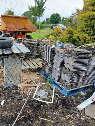 Roof Tiles (Quinn Locherne)