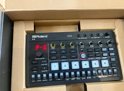Roland AIRA Compact P-6 Sampler