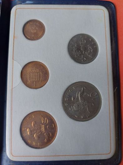 Britain's First Decimal Coins