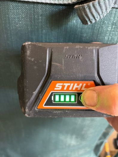 Still Battery Lawnmower