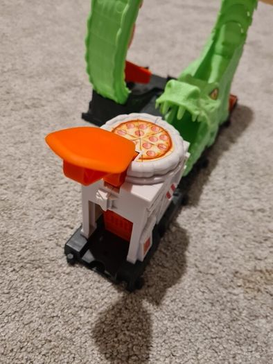 Hot Wheels Snake Spiral