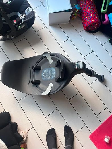 Cybex cloud t carseat