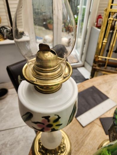 Three vintage working oil lamps
