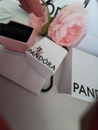 new genuine pandora Minnie and mickey mouse charm