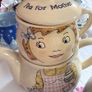 Tea Pot and cup Present Image 2