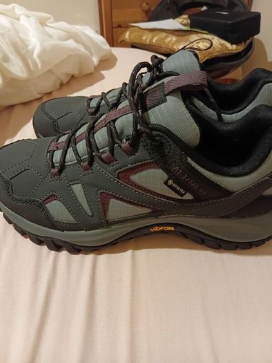 Brand new ladies merrell waterproof shoe