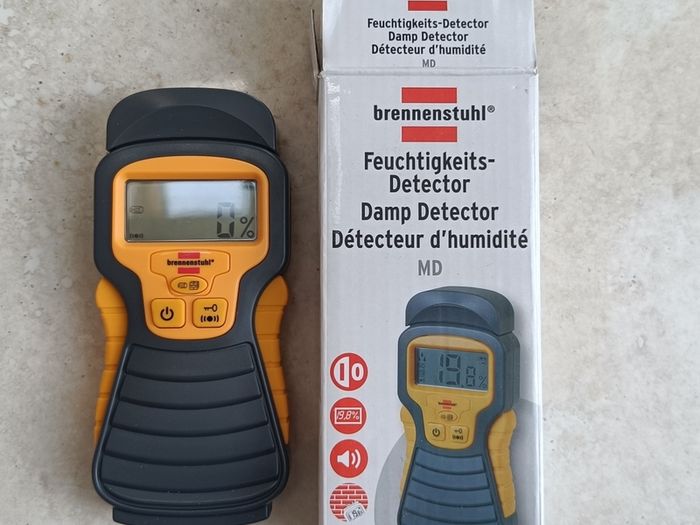 Damp Detector