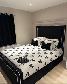 King size bed