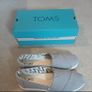 Grey Toms Shoes Size 6 Image 3