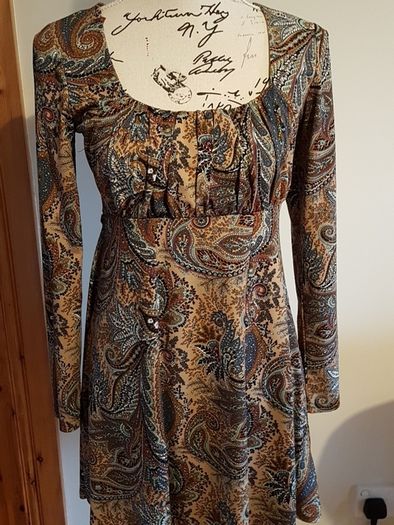 Size 8-10 Tunic Top Dress