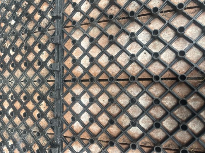 140 sq feet of interlocking composite decking