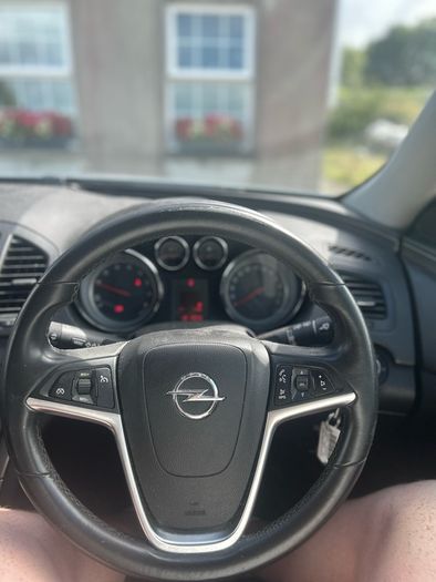 2012 Opel Insignia 1.4L petrol