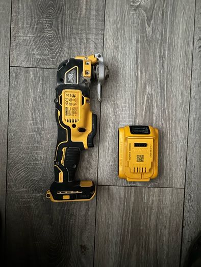 DeWALT 18V XR Brushless Oscillating Multi-Tool