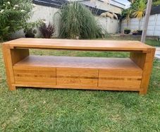 Sideboard/TV/media unit
