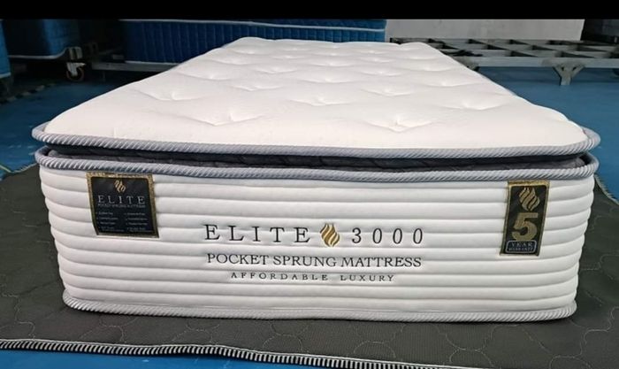 4'6 3000 pocket sprung pillow top matress