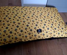 Beddies Dog Bed Brand New
