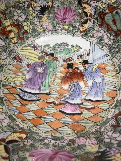 Large Chinese Cantonese Famille Rose Punch Bowl - 25cm - Court Scene - Seal Mark