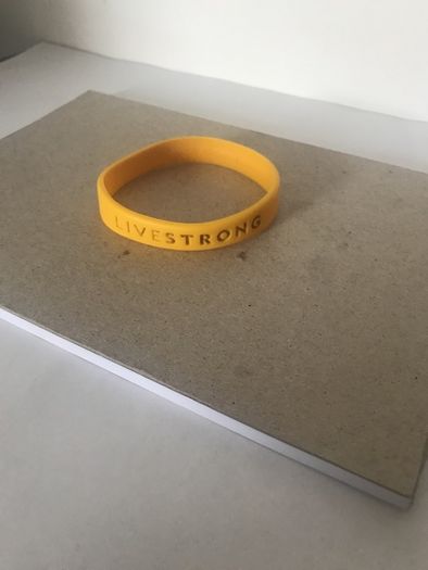 Lance Armstrong - Livestrong Bracelet