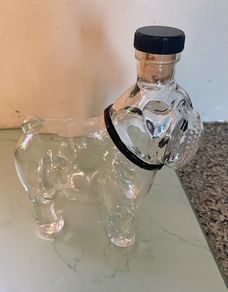 Bulldog Decanter (Small)