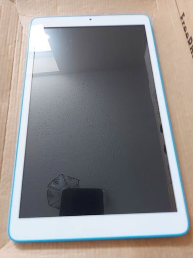EIR 10.1 inch Tablet, Model 8079, Camera, internet, youtube, in excellent condition