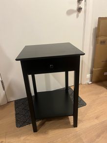 Bed side table