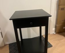 Bed side table