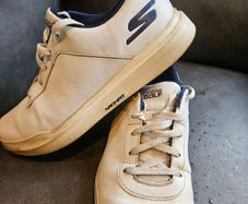 golf shoes