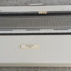 Chunky Electronic Knitting machine