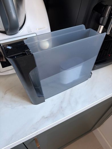 Philips 2200 Series Bean-to-Cup Espresso Machine