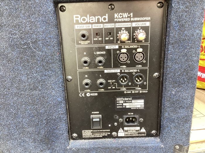 Roland Active Powered Subwoofer 200 Watts Speaker with inbuilt Amp in Excellent Condition.