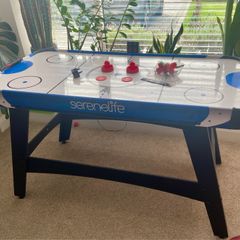 Air hockey