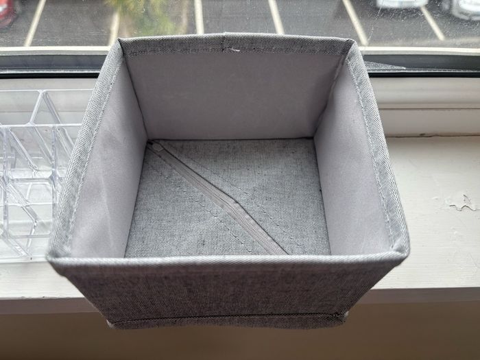Mini storage containers