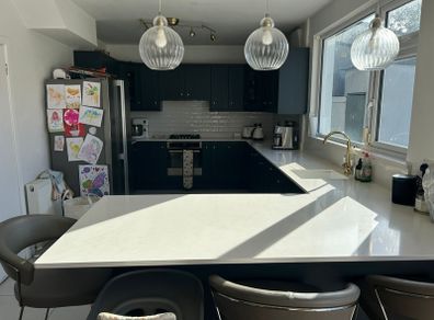 Kitchen with quartz worktop