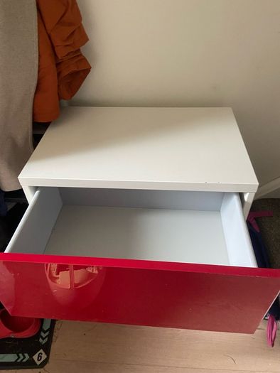 chest of 2 drawers