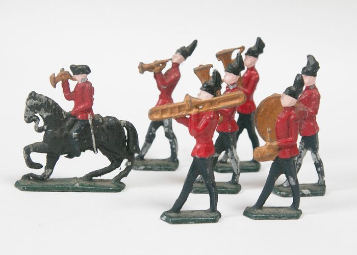 1930s lead soldier marching band